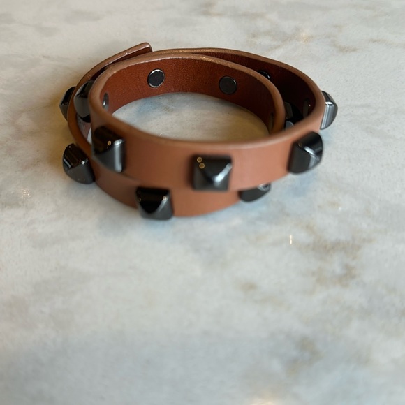 Tory Burch Double Wrap Leather Cuff Bracelet - Picture 1 of 3